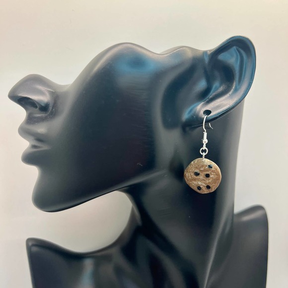 Chocolate Chip Cookie Earrings - Cafe Earrings - Food Earrings - Baker Earrings - Picture 9 of 10